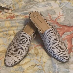 Time and Tru Women's Black and White Polka Dot Mules
